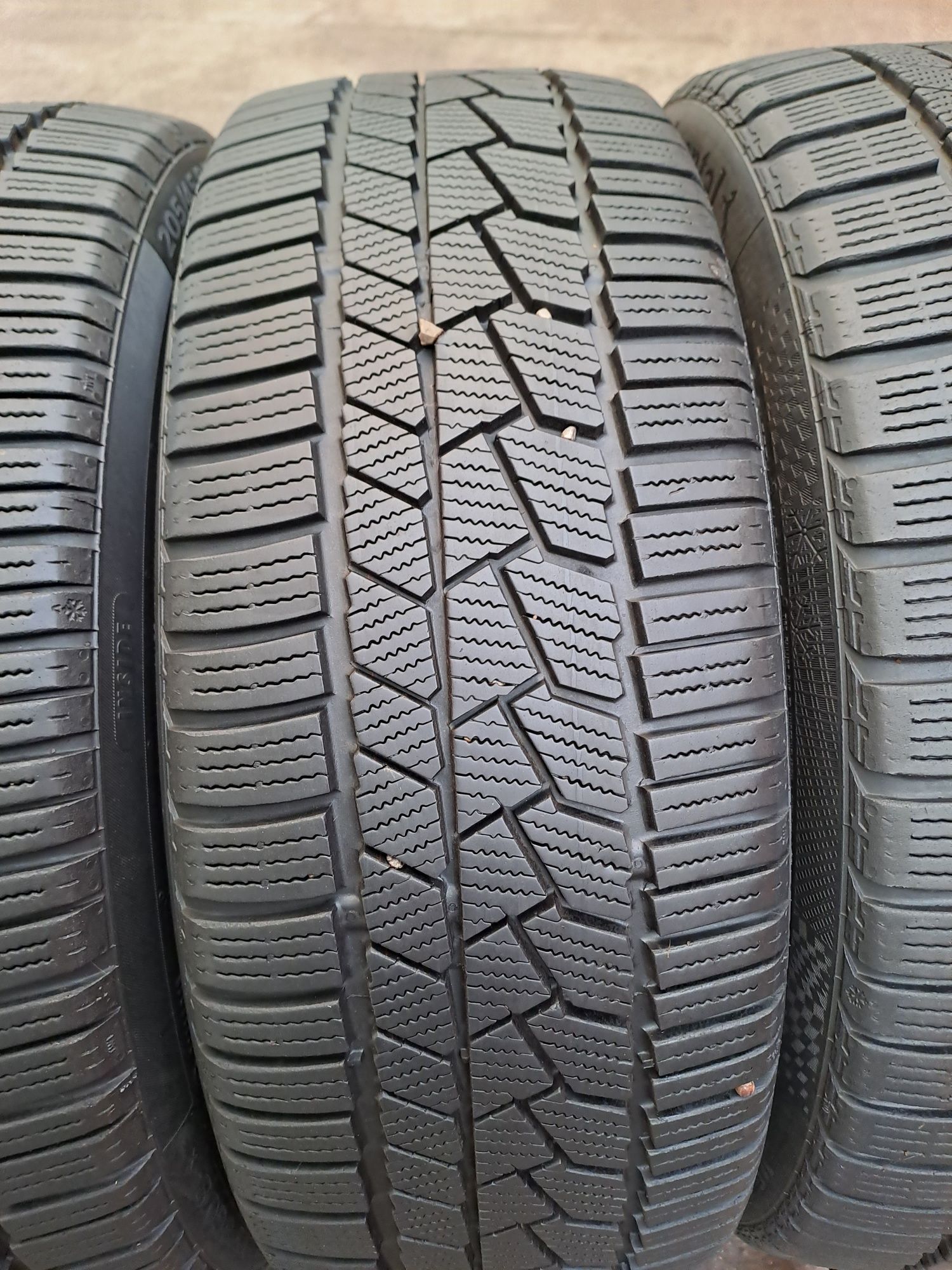 4бр. 205/45/18 Continental CWC TS 860 S: Почти Нови Зимни гуми