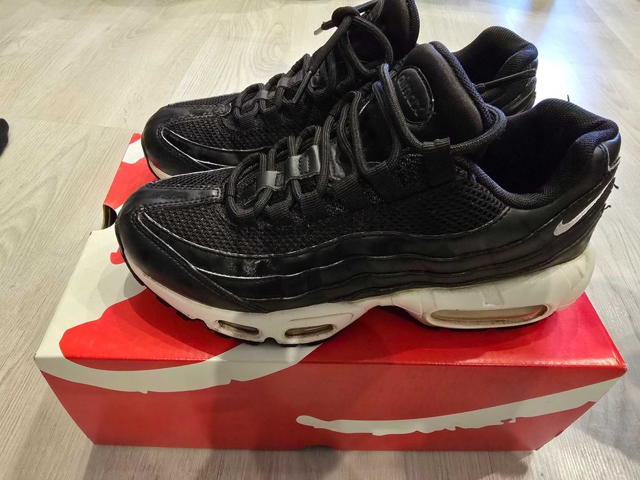 Дамски маратонки Nike airmax 95