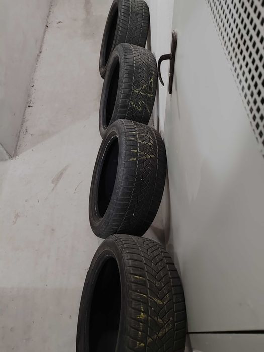 Зимни гуми 215/50r17
