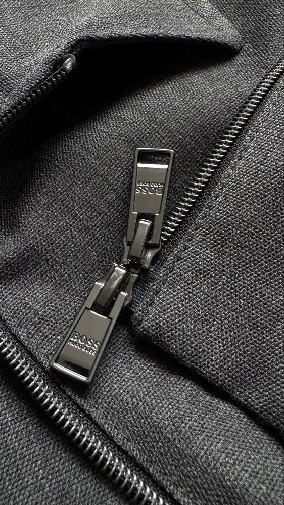 Ново мъжко бомбър яке Hugo Boss размер XL