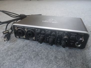 Behringer UMC204HD