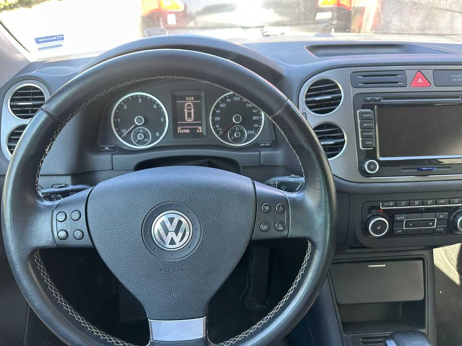 VW TIGUAN 2,0TDI 140 CP Cutie automat 4x4  DSG full dotari