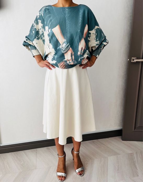 Кофту продам