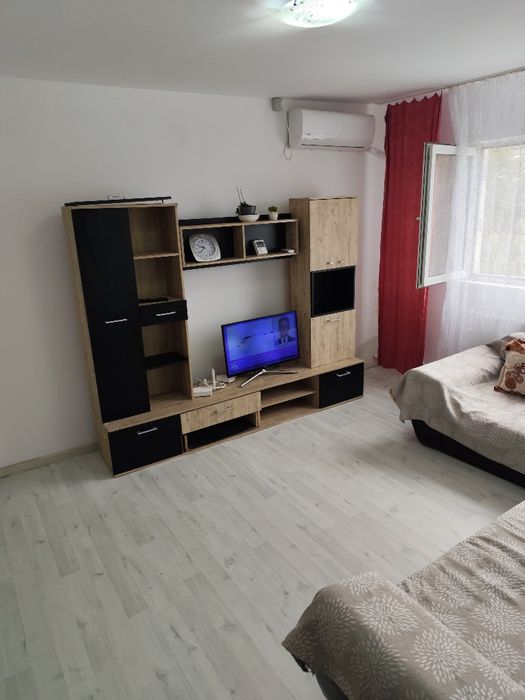 LiberGaranție doar 100 euro. Ofer apartament Gaze et.4/5 Soveja -Eden