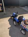 Tractoraș electric pt copii