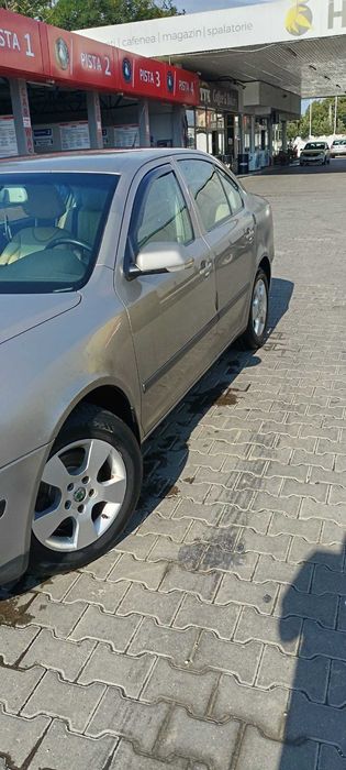 Vand Skoda Octavia II, 1.9 TDI, In stare buna.