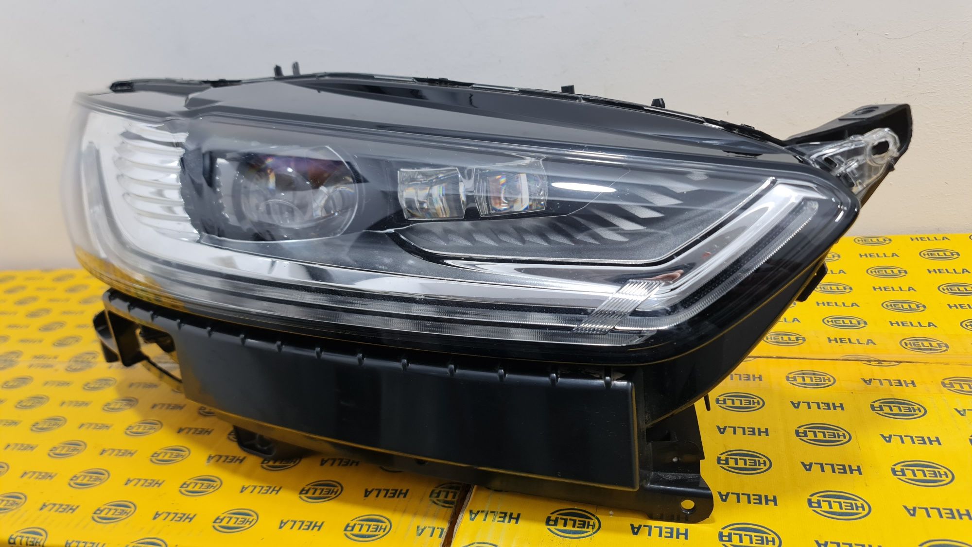 Far full led dinamic complet Ford Mondeo 5 2018+ calculator modul