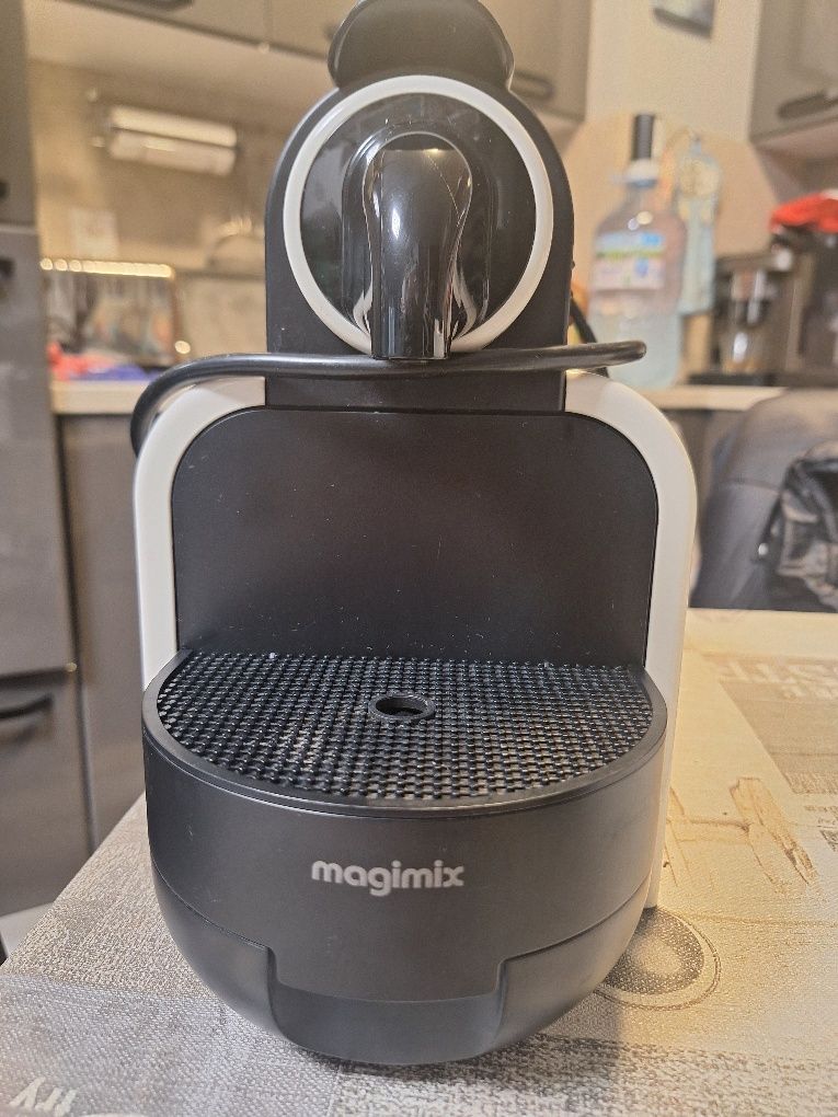 Nespresso Magimix кафе машина