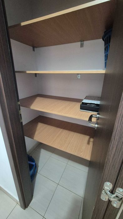 1 camera Podu de Fier, bloc nou, liber