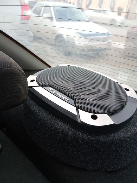 Продам калонки срочна