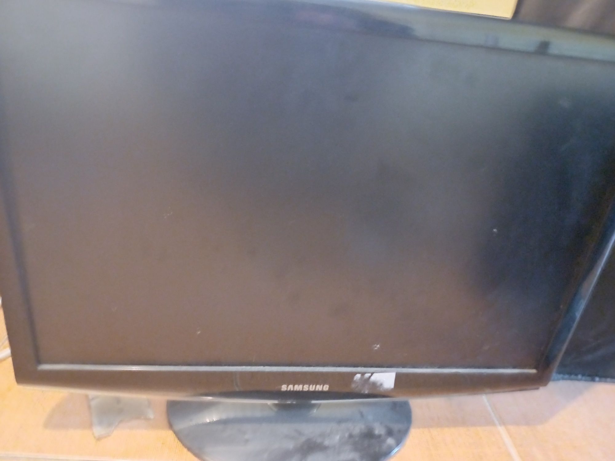 Monitor PC led samsung de 24 inci