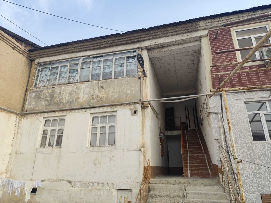 Нурафшон (Туйтепа)да 3-хонали квартира сотилади, узимизники.