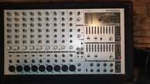 Mixere active Behringer PMP5000/Phonic Powerpod620/Trigger Clamp 200kg