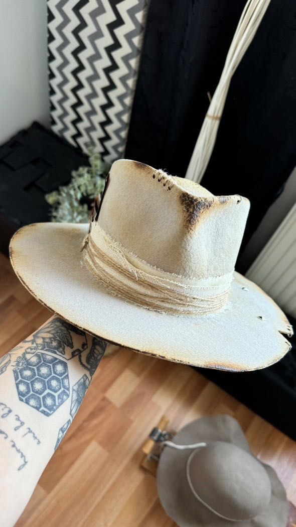 Pălării custom 350 lei/bucata