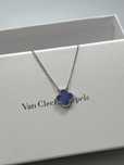 Colier Van Cleef & Arpels White Gold 585 Chalcedony