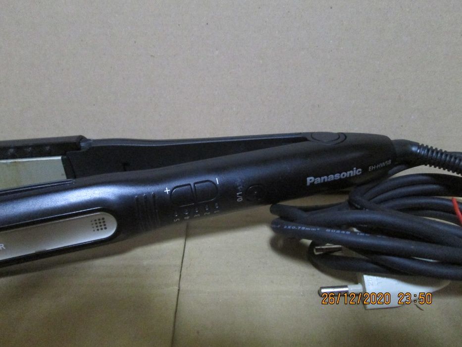 Placa de intins parul Panasonic EH-HW58, folosita dar functionala