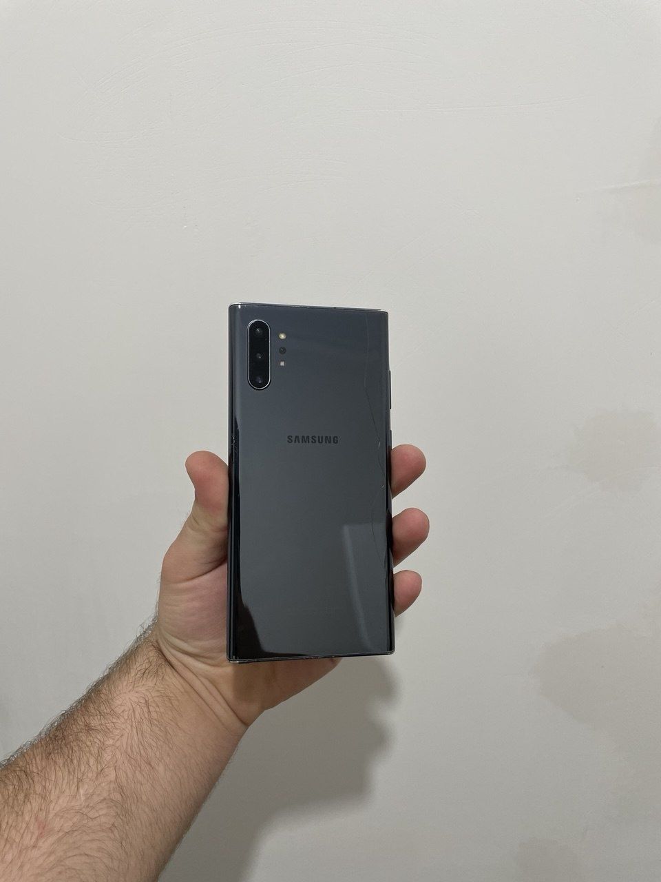 Samsung note 10+ sotiladi