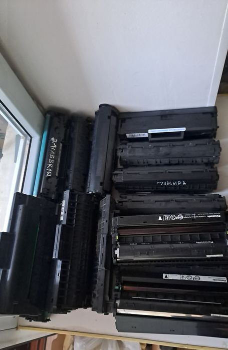 Продам (ВСЕ В СБОРЕ) принтер, картриджи, и барабаны