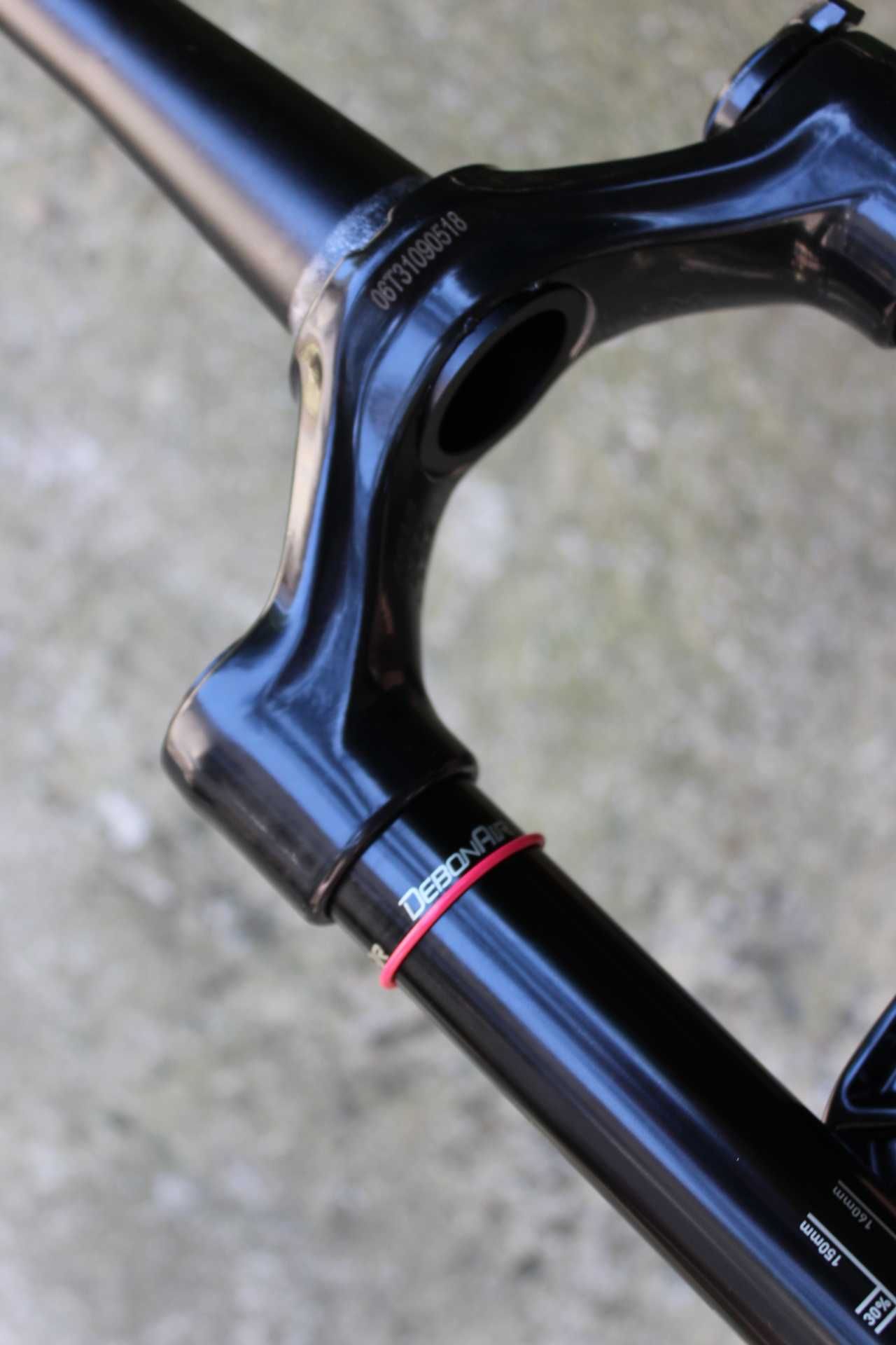 RockShox Revelation RC29" DebonAir 150mm Tapered Boost furca suspensie
