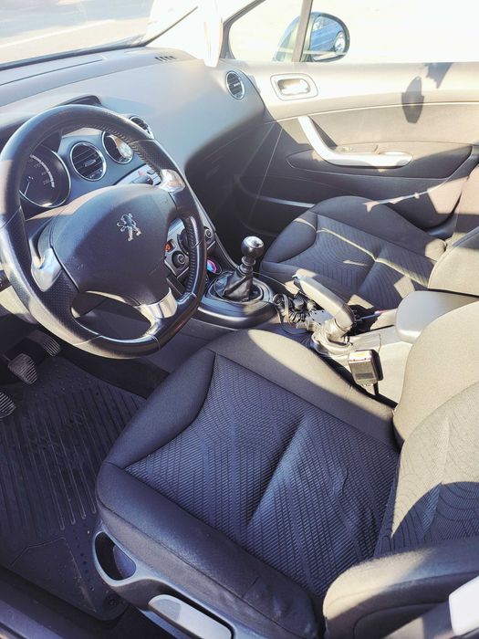 Peugeot 308 1.6 HDI Hatchback 112CP