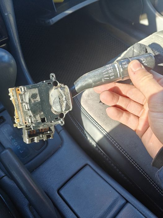 Продам реле дворников на camry 20