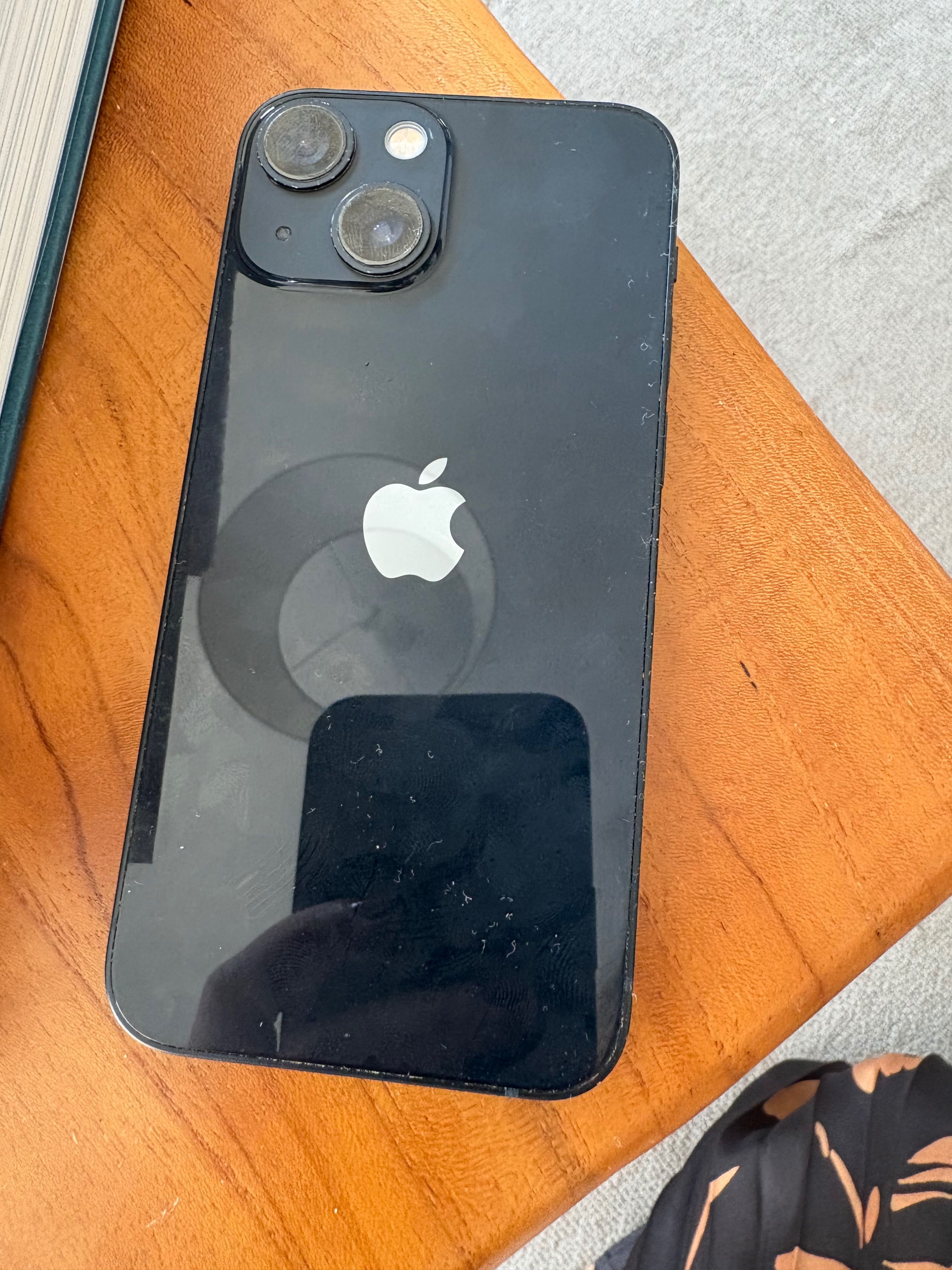 iPhone 13 mini, батерия 81%