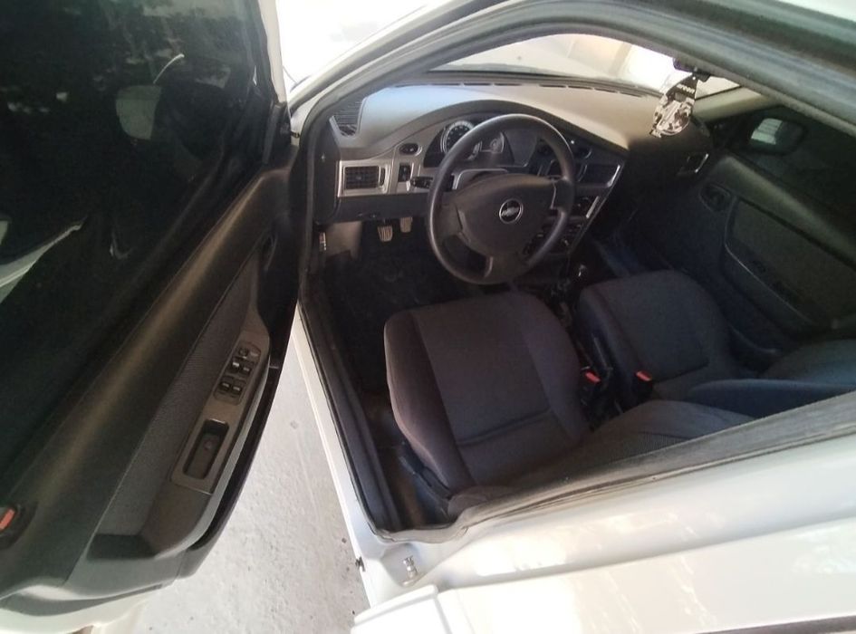 Nexia 2  1.6 super kansaner hamma joyi radnoy tozza moshina