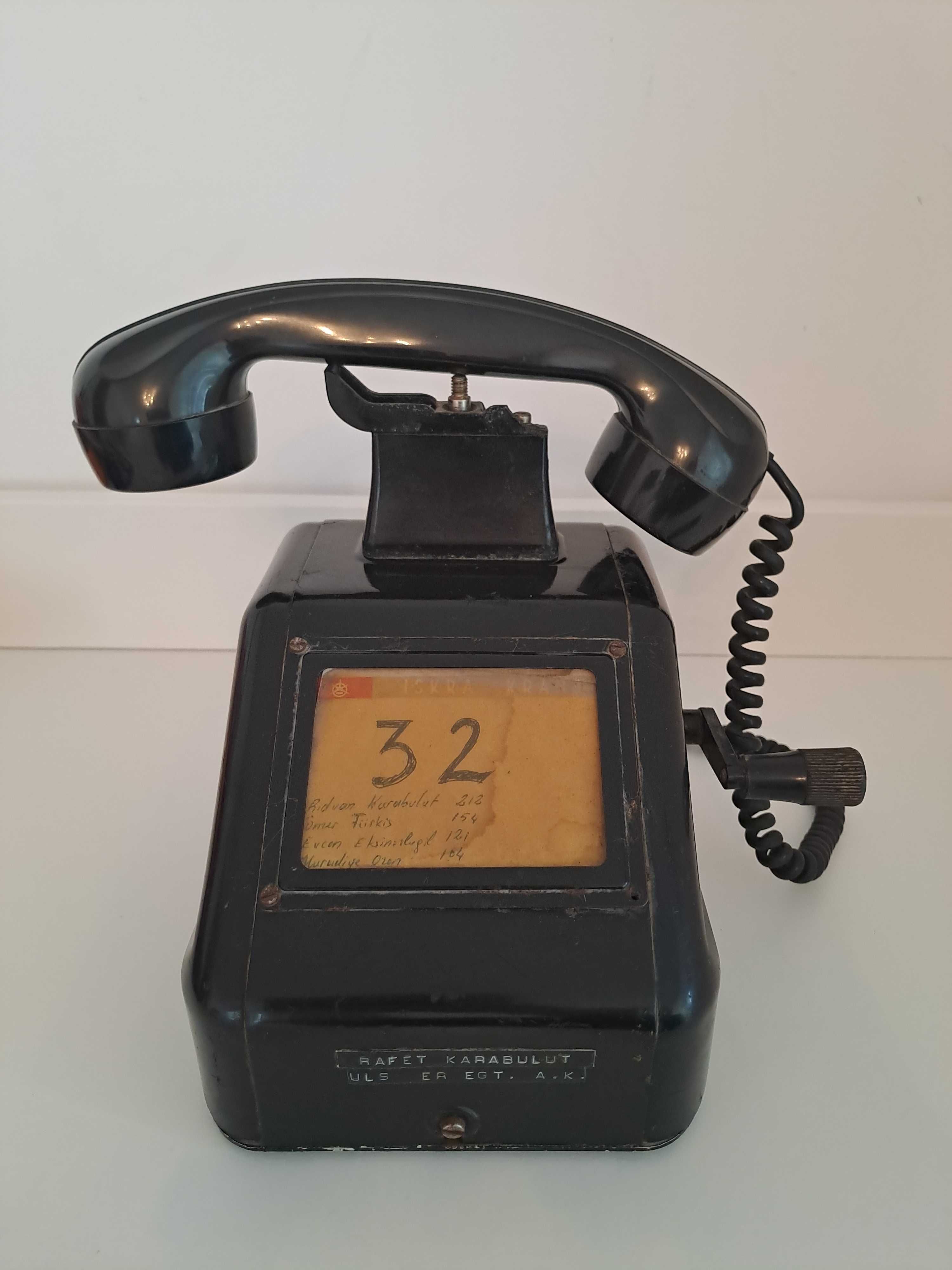 Telefon vechi antic din anii 1970