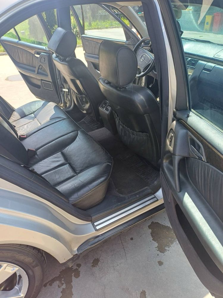 Mercedes Benz E250