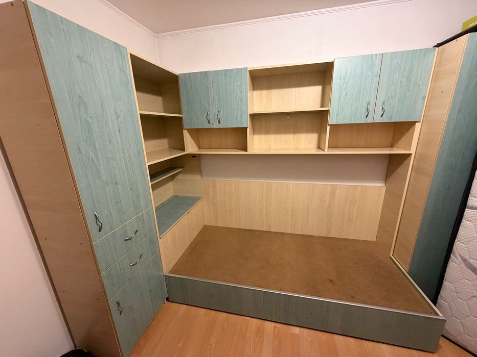 De vanzare Dormitor tineret stare foarte buna