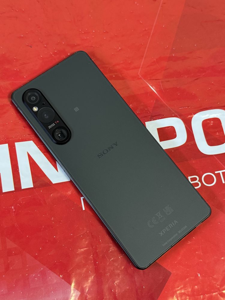 КАТО НОВ 256GB Sony XPERIA 1 V Гаранция Technopolis 2027г. Green