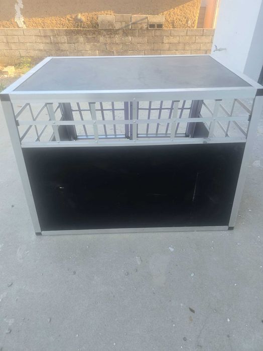 Клетка за транспорт на кучета