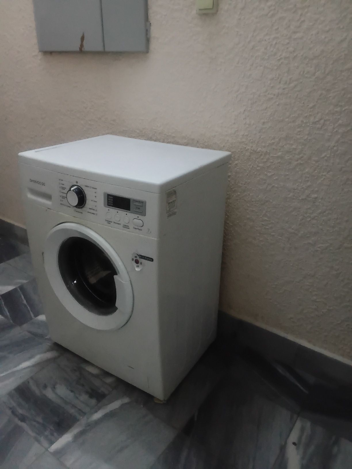 Продам стиральную машину Б/У  DAEWOO Корея Оригинал