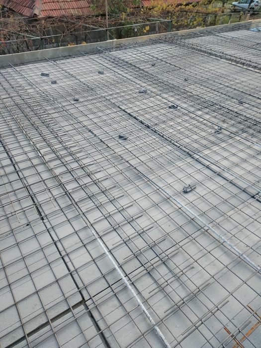 Lucrări de construcții,case la roșu la cheie reparații pavaje etc