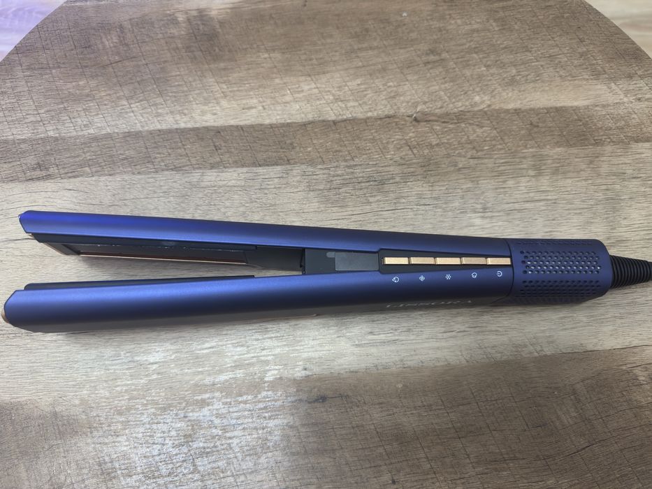 De vanzare aparat de indreptat parul Lissora Airflow