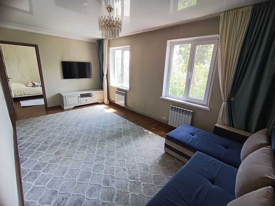 Сдам 3 комнатную квартиру по месячно