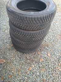 Зимни гуми Bridgestone235 65 17