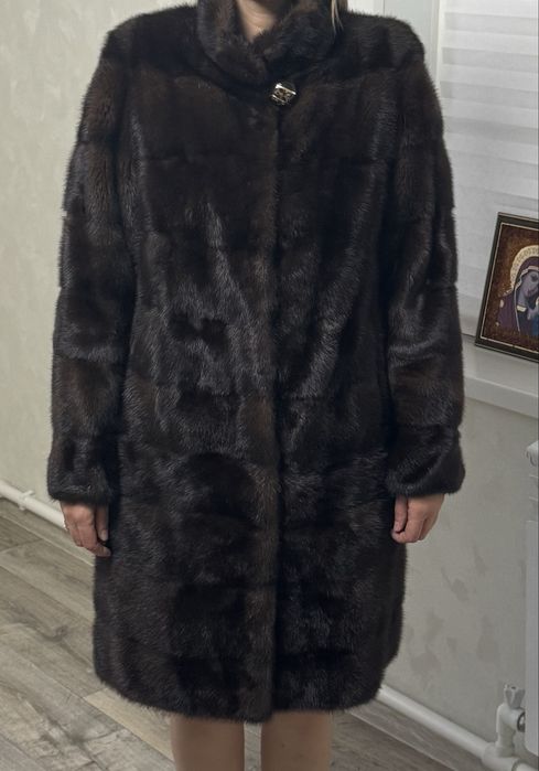 Продам шубу норковую