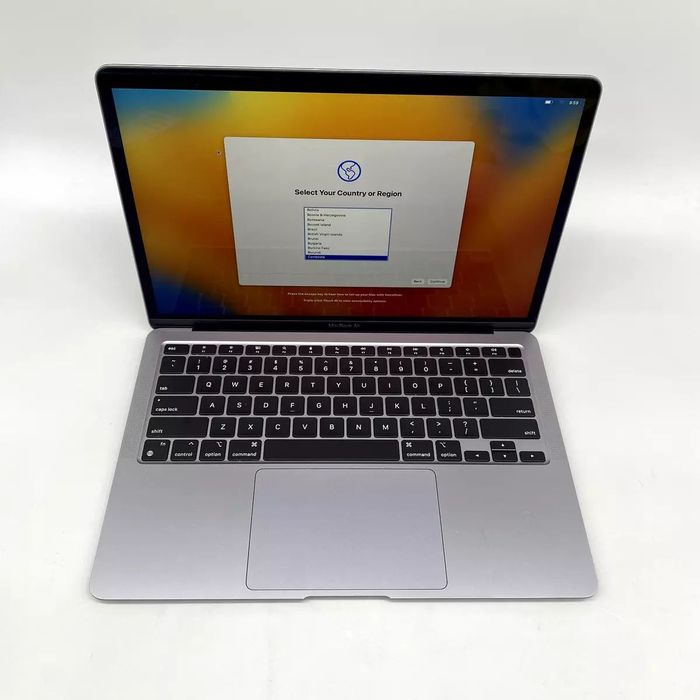 MacBook Air 13 inch 2019