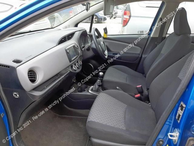 Dezmembrez Toyota Yaris XP150 [2013 - 2020] L hatchback 1.3 MT (99 hp)