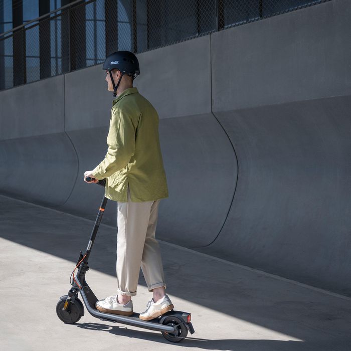 Trotinetă electrică Ninebot E2 Plus Ii - produs resigilat Decathlon