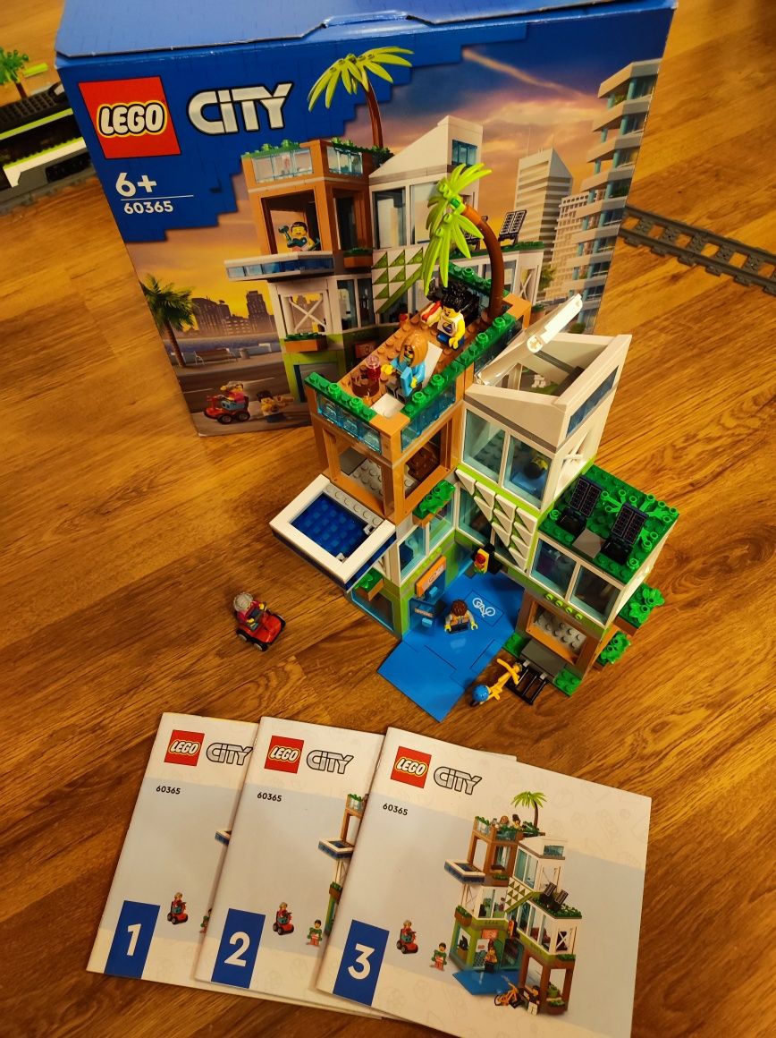 LEGO City - Жилищна сграда (60365)