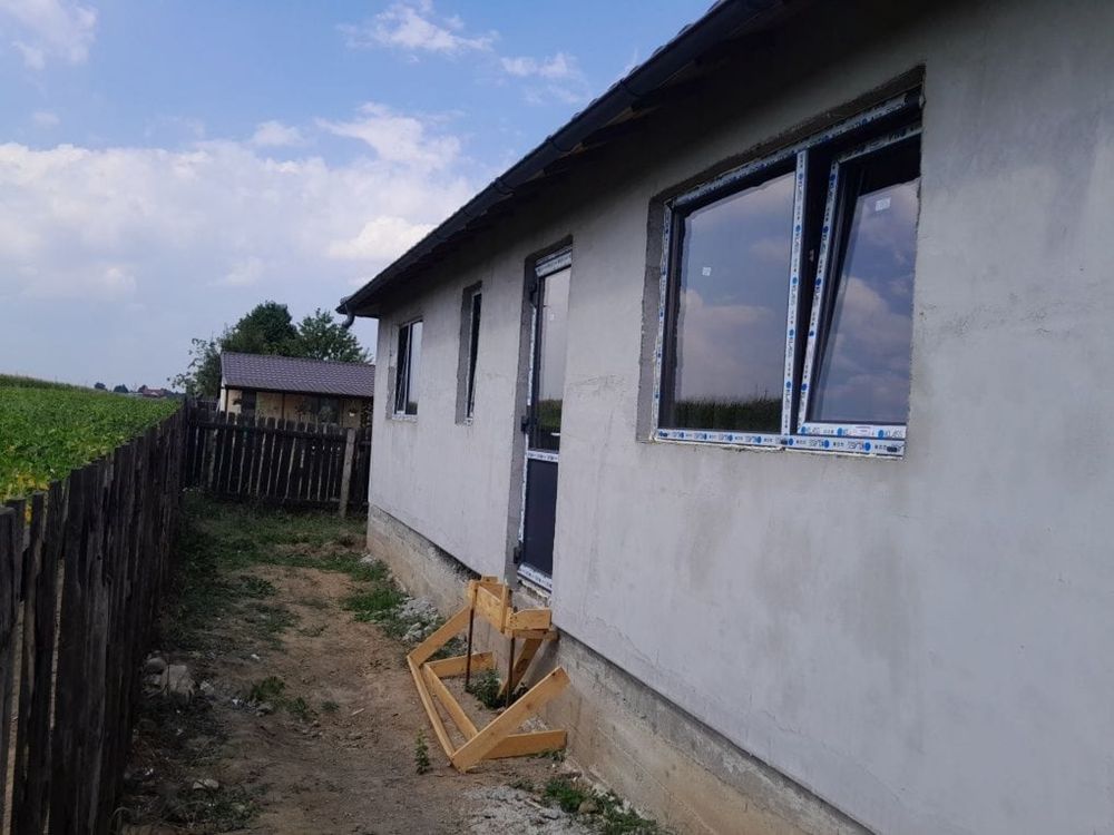 Case pe structura metalica