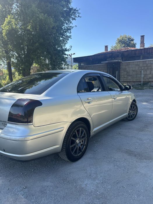 Toyota avensis 2.2 d4d/Тойота авенсис