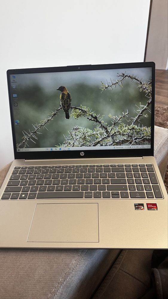 HP 15-fc0555ng Ryzen 5 7520u