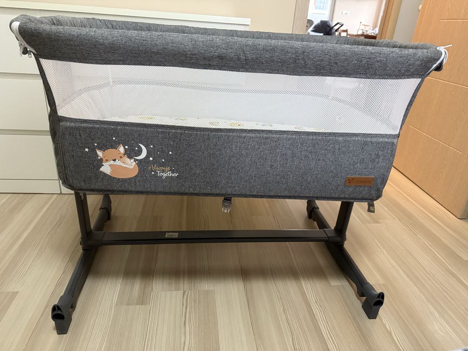 Бебешко легло next to me cangaroo always together