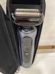 Електрическа самобръсначка за лице-брада Braun Series 6 61-N1000s