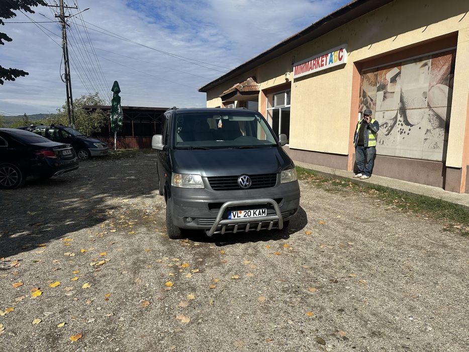 VW Transporter 7 locuri 1.9 TDi