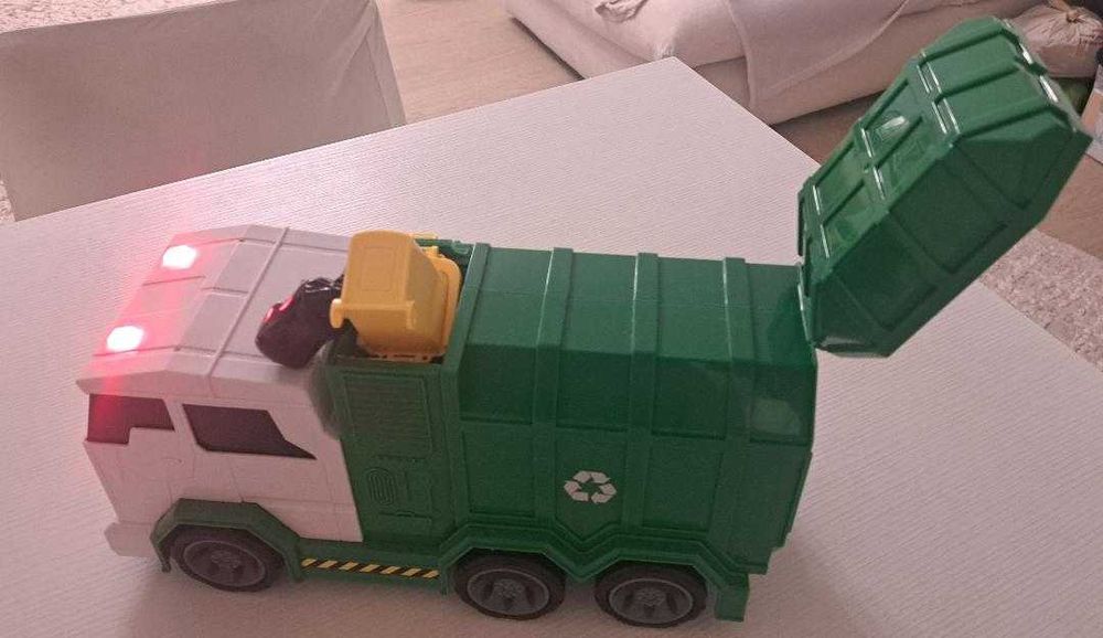 NOU- Masina gunoi MARE,40 cm/15 cm/20 cm, 6 sunete, lumini,pubela, sac