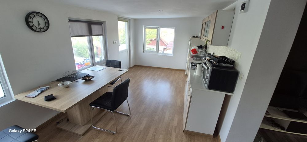 Apartament in casa cu etaj